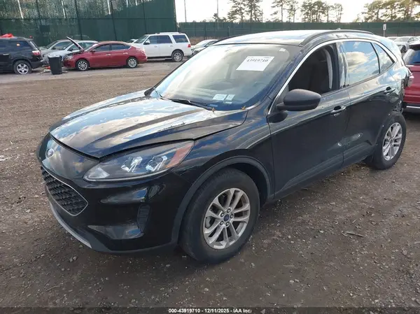 1FMCU9G67NUA43245 2022 FORD ESCAPE - Image 2