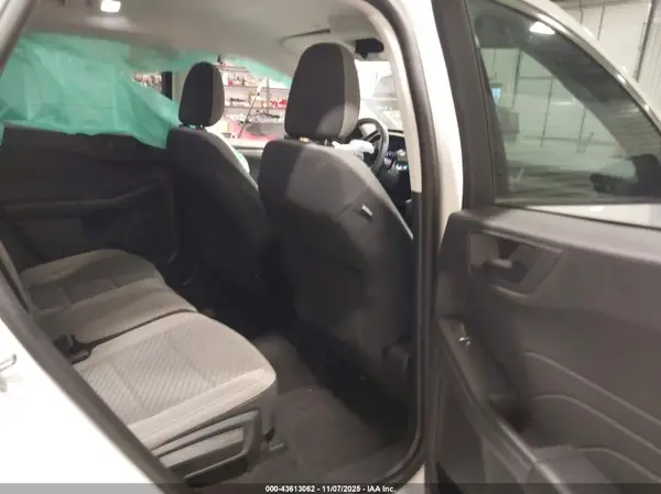 1FMCU9G67NUA60949 2022 FORD ESCAPE - Image 8