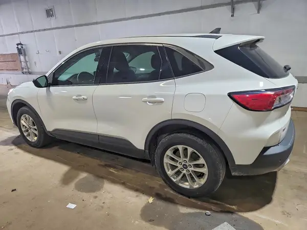 1FMCU9G67NUB09910 2022 FORD ESCAPE - Image 2