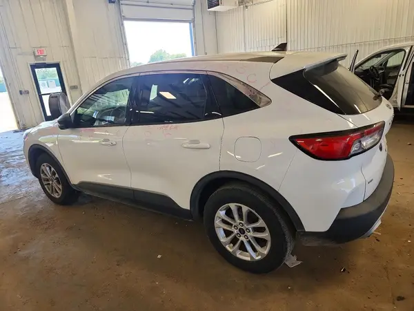 1FMCU9G67NUB14847 2022 FORD ESCAPE - Image 2