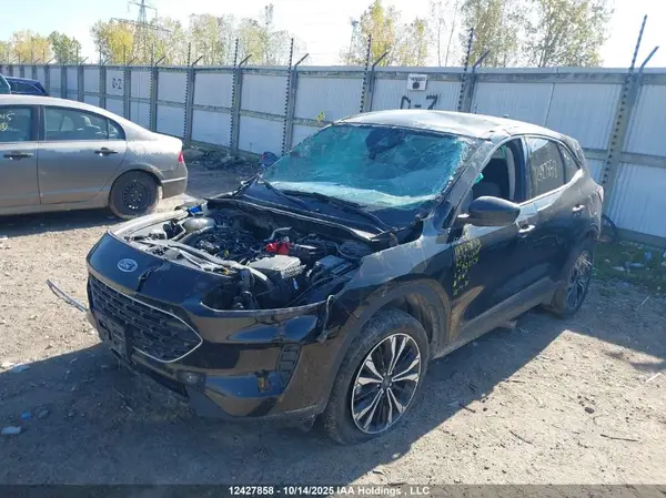 1FMCU9G67NUB21054 2022 FORD ESCAPE - Image 2