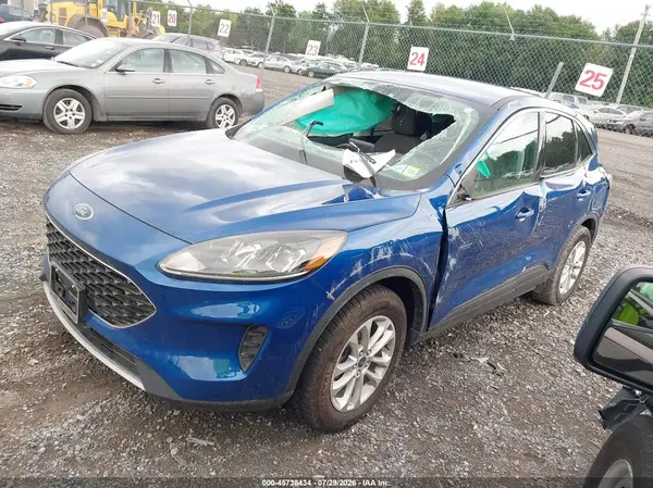 1FMCU9G67NUB46617 2022 FORD ESCAPE - Image 2