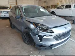 1FMCU9G67NUB72330 2022 FORD ESCAPE