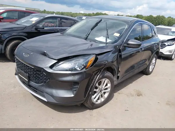 1FMCU9G68LUA27682 2020 FORD ESCAPE - Image 2
