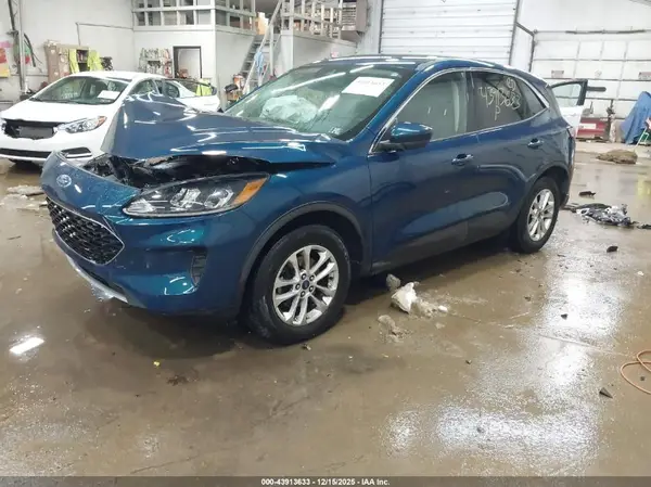 1FMCU9G68LUA72444 2020 FORD ESCAPE - Image 2