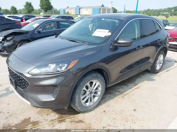 1FMCU9G68LUB00842 2020 FORD ESCAPE - Image 2