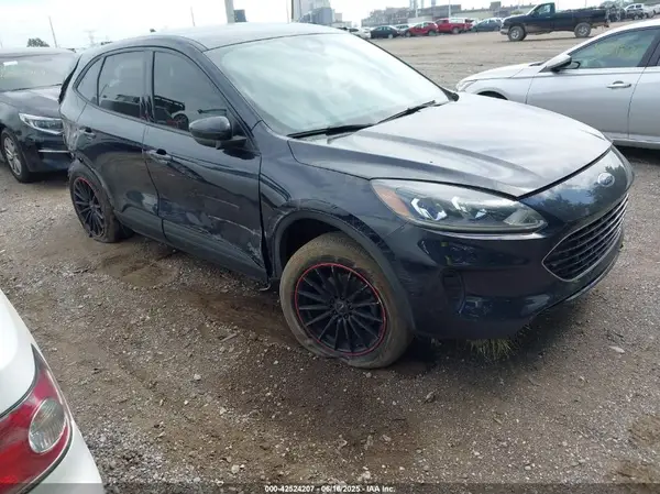 1FMCU9G68MUA37176 2021 FORD ESCAPE - Image 1