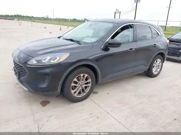 1FMCU9G68MUA38179 2021 FORD ESCAPE - Image 2