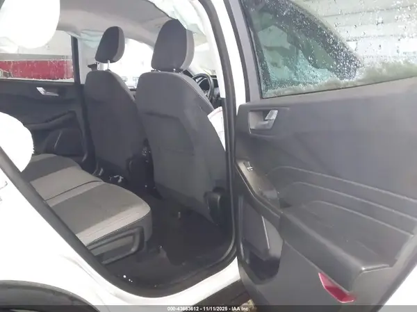 1FMCU9G68MUB06173 2021 FORD ESCAPE - Image 8