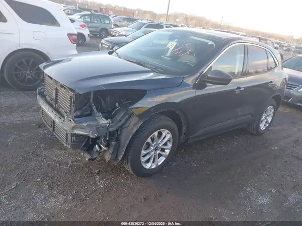 1FMCU9G68NUA02462 2022 FORD ESCAPE - Image 2