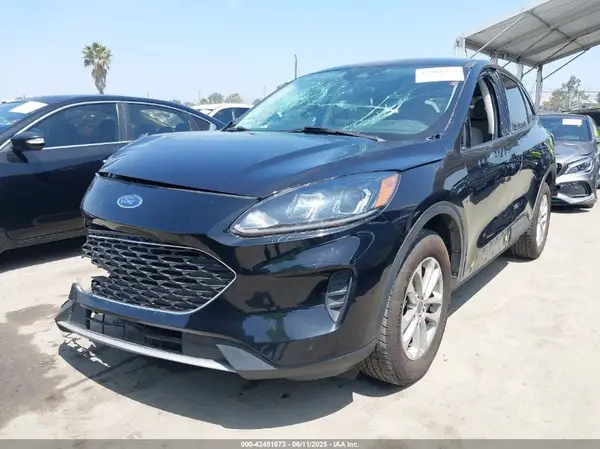 1FMCU9G68NUA10450 2022 FORD ESCAPE - Image 2