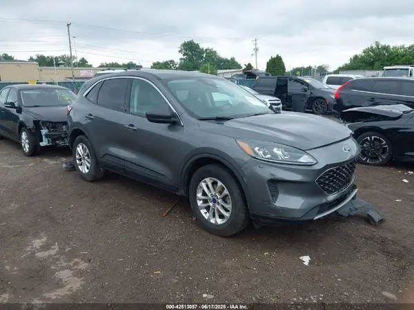 1FMCU9G68NUA41715 2022 FORD ESCAPE - Image 1