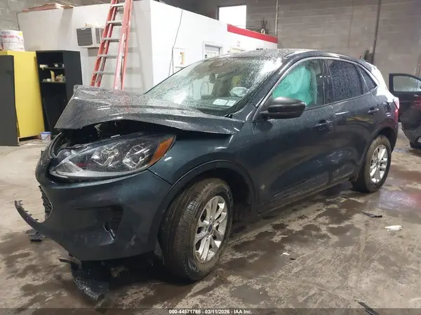 1FMCU9G68NUA58515 2022 FORD ESCAPE - Image 2