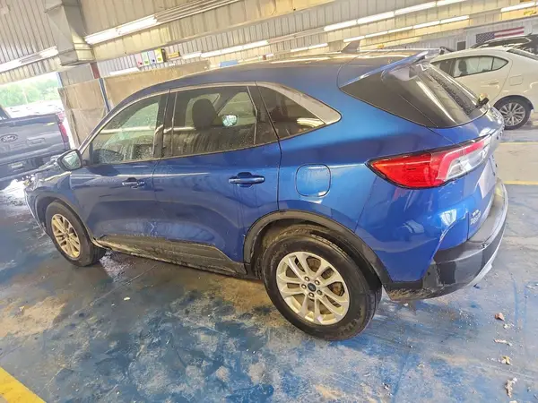 1FMCU9G68NUA58630 2022 FORD ESCAPE - Image 2