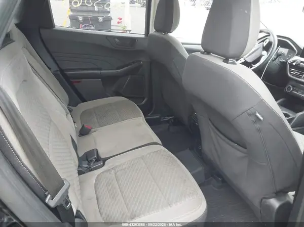 1FMCU9G68NUA83088 2022 FORD ESCAPE - Image 8