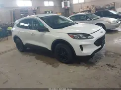 1FMCU9G68NUB16493 2022 FORD ESCAPE