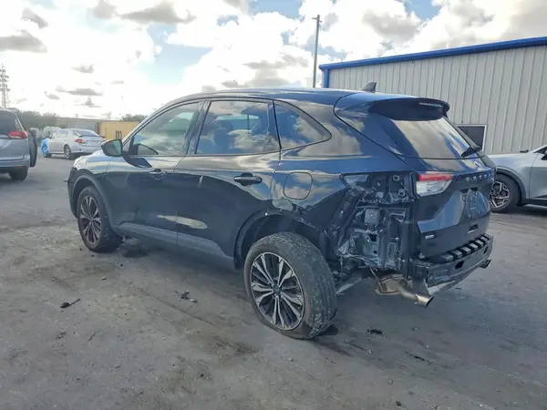 1FMCU9G68NUB25243 2022 FORD ESCAPE - Image 2