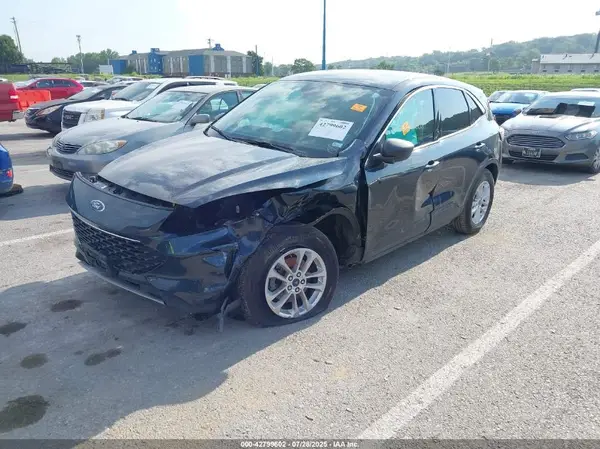 1FMCU9G68NUB38929 2022 FORD ESCAPE - Image 2