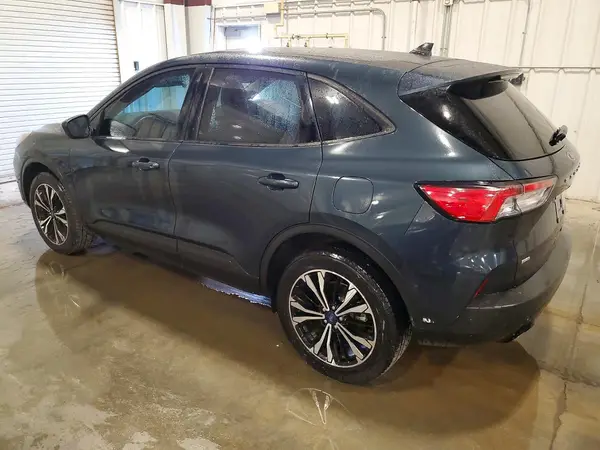 1FMCU9G68NUB42317 2022 FORD ESCAPE - Image 2