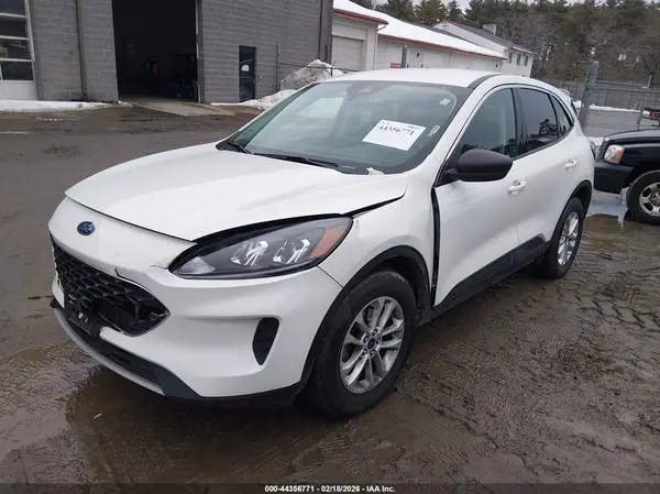 1FMCU9G68NUB62311 2022 FORD ESCAPE - Image 2