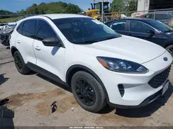 1FMCU9G68NUB97141 2022 FORD ESCAPE