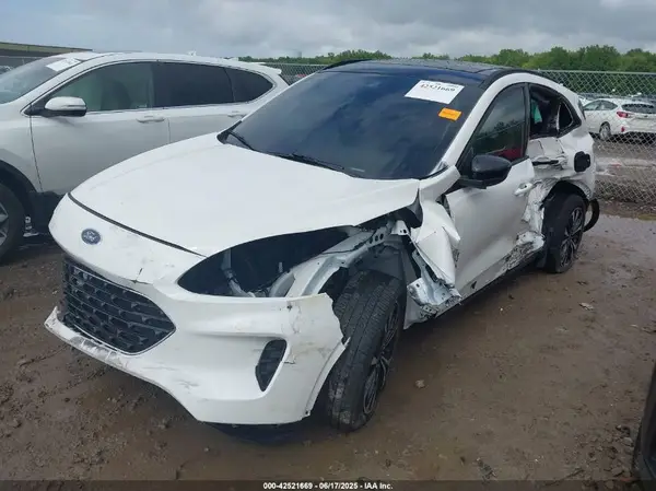 1FMCU9G68NUC00765 2022 FORD ESCAPE - Image 2