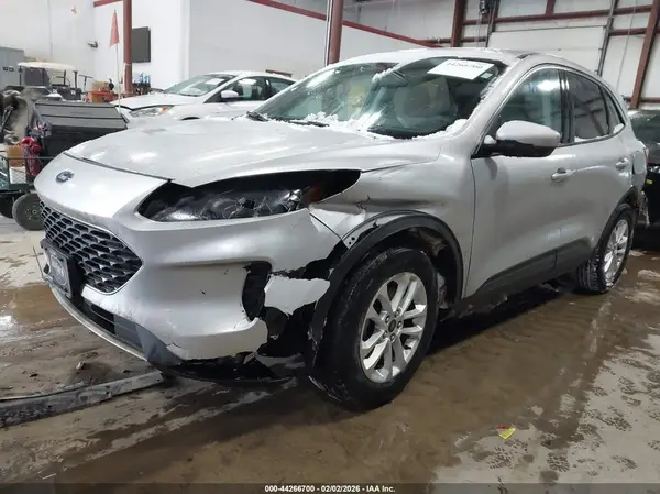 1FMCU9G69LUA26511 2020 FORD ESCAPE - Image 2