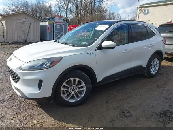 1FMCU9G69LUC68201 2020 FORD ESCAPE - Image 2