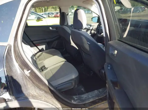 1FMCU9G69MUA94955 2021 FORD ESCAPE - Image 8