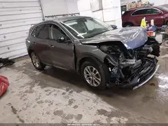 1FMCU9G69MUA97922 2021 FORD ESCAPE