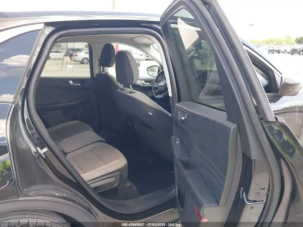 1FMCU9G69MUB01175 2021 FORD ESCAPE - Image 8