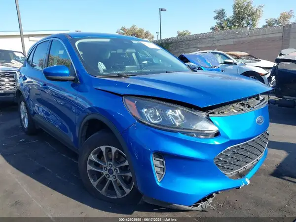 1FMCU9G69MUB15318 2021 FORD ESCAPE - Image 1