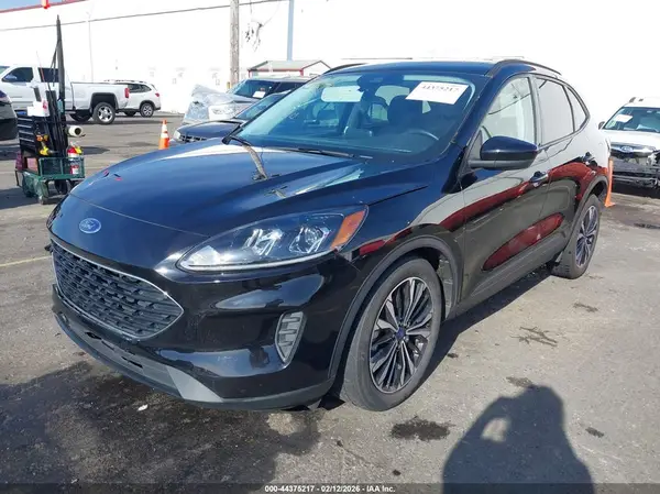 1FMCU9G69NUA43070 2022 FORD ESCAPE - Image 2