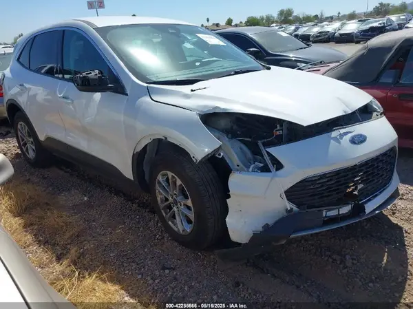 1FMCU9G69NUA60967 2022 FORD ESCAPE - Image 1