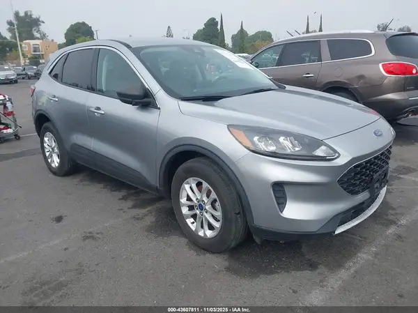 1FMCU9G69NUA72391 2022 FORD ESCAPE - Image 1