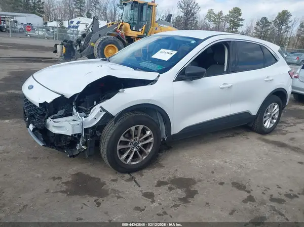 1FMCU9G69NUB08676 2022 FORD ESCAPE - Image 2