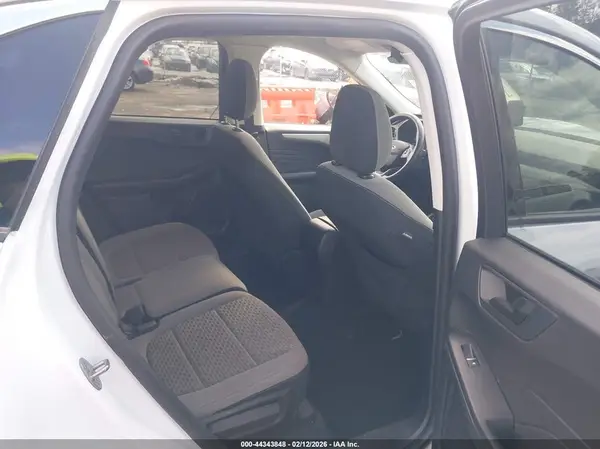 1FMCU9G69NUB08676 2022 FORD ESCAPE - Image 8