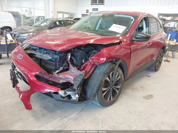 1FMCU9G69NUB42665 2022 FORD ESCAPE - Image 2