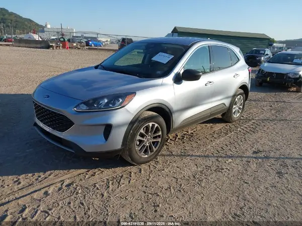 1FMCU9G69NUB48871 2022 FORD ESCAPE - Image 2