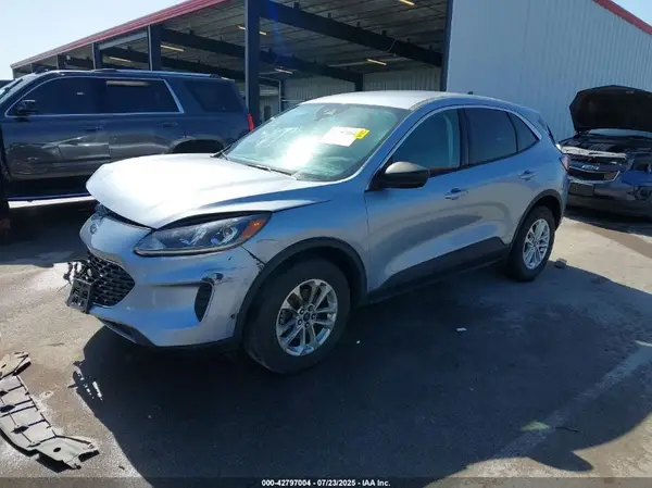 1FMCU9G69NUB50216 2022 FORD ESCAPE - Image 2