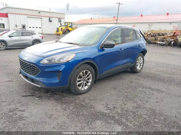 1FMCU9G69NUB75343 2022 FORD ESCAPE - Image 2