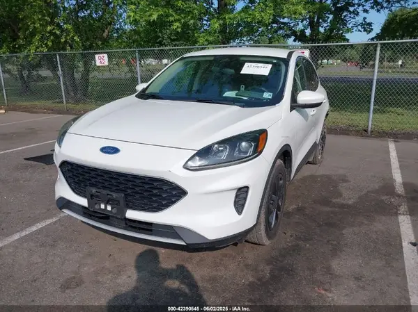 1FMCU9G6XLUA82702 2020 FORD ESCAPE - Image 2