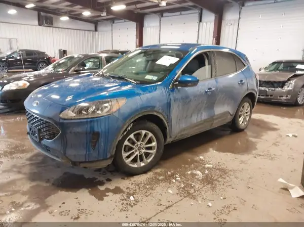 1FMCU9G6XLUB21563 2020 FORD ESCAPE - Image 2