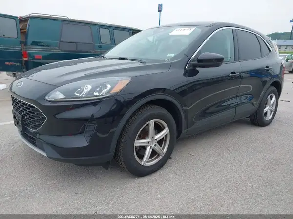 1FMCU9G6XMUA27362 2021 FORD ESCAPE - Image 2