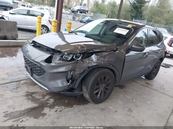 1FMCU9G6XMUA28446 2021 FORD ESCAPE - Image 2