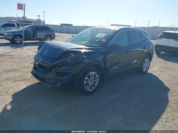 1FMCU9G6XMUB21497 2021 FORD ESCAPE - Image 2