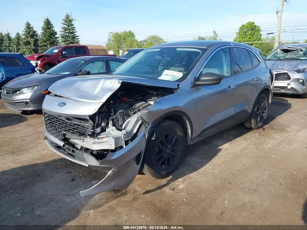 1FMCU9G6XNUA12040 2022 FORD ESCAPE - Image 2