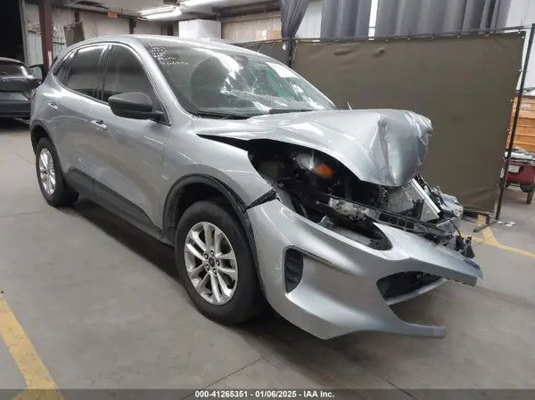 1FMCU9G6XNUA63389 2022 FORD ESCAPE - Image 1