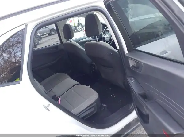 1FMCU9G6XNUA94853 2022 FORD ESCAPE - Image 8
