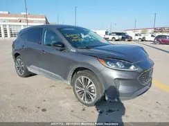 1FMCU9G6XNUB04023 2022 FORD ESCAPE